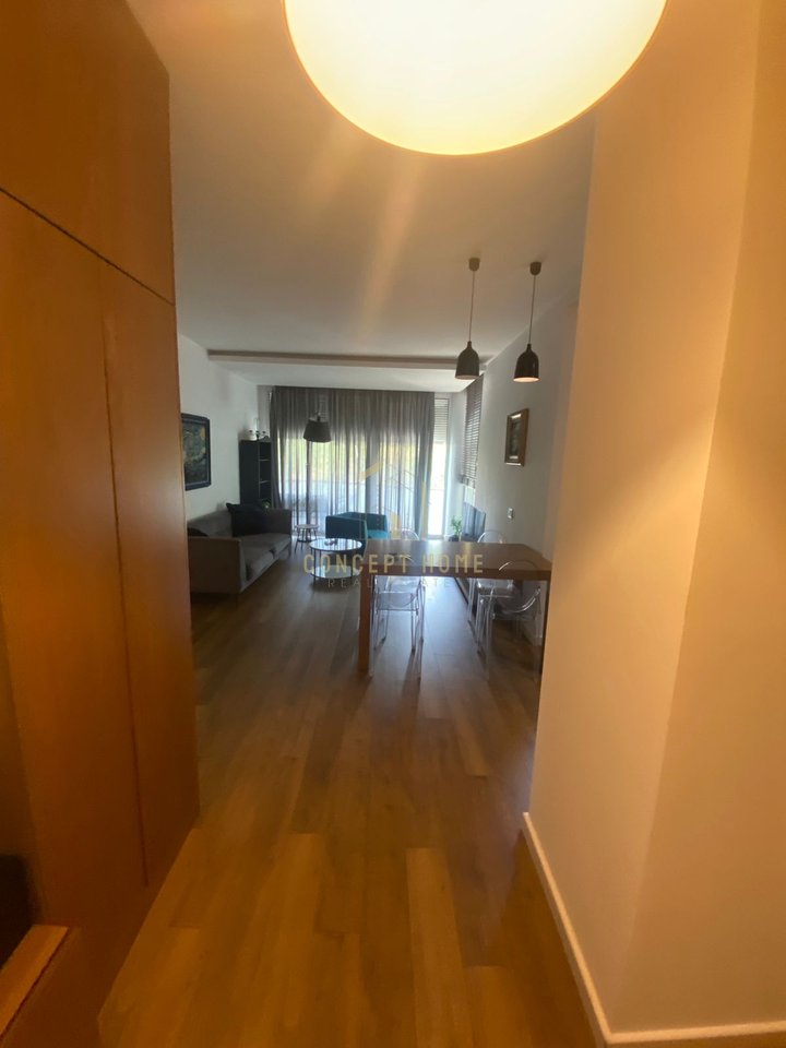 Apartament 2+2 Me Qira në Liqeni i Thatë, Tiranë - 900€ | 105 m²
