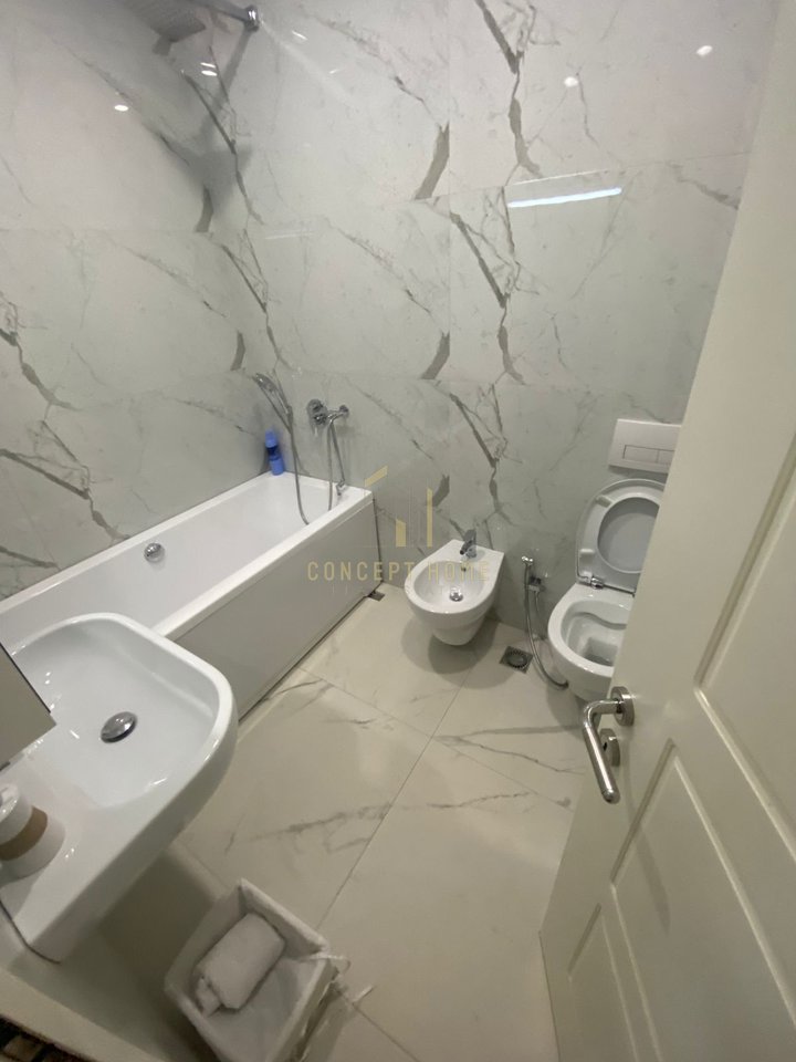 Apartament 2+2 Me Qira në Liqeni i Thatë, Tiranë - 900€ | 105 m²