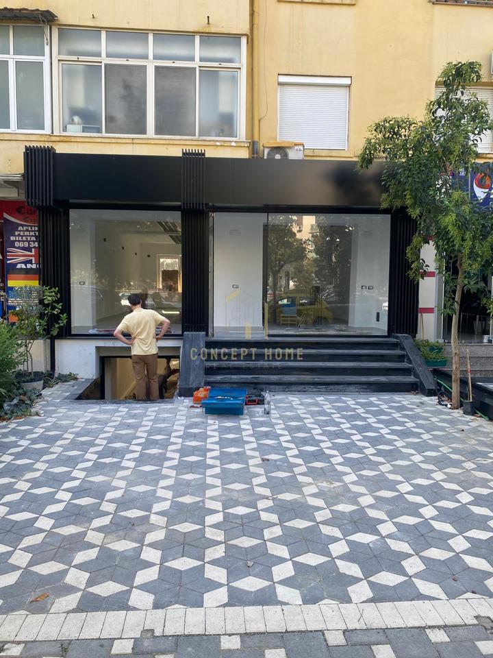 Shop For Rent on Durrës Street, Tirana - 5000€ | 150 m²