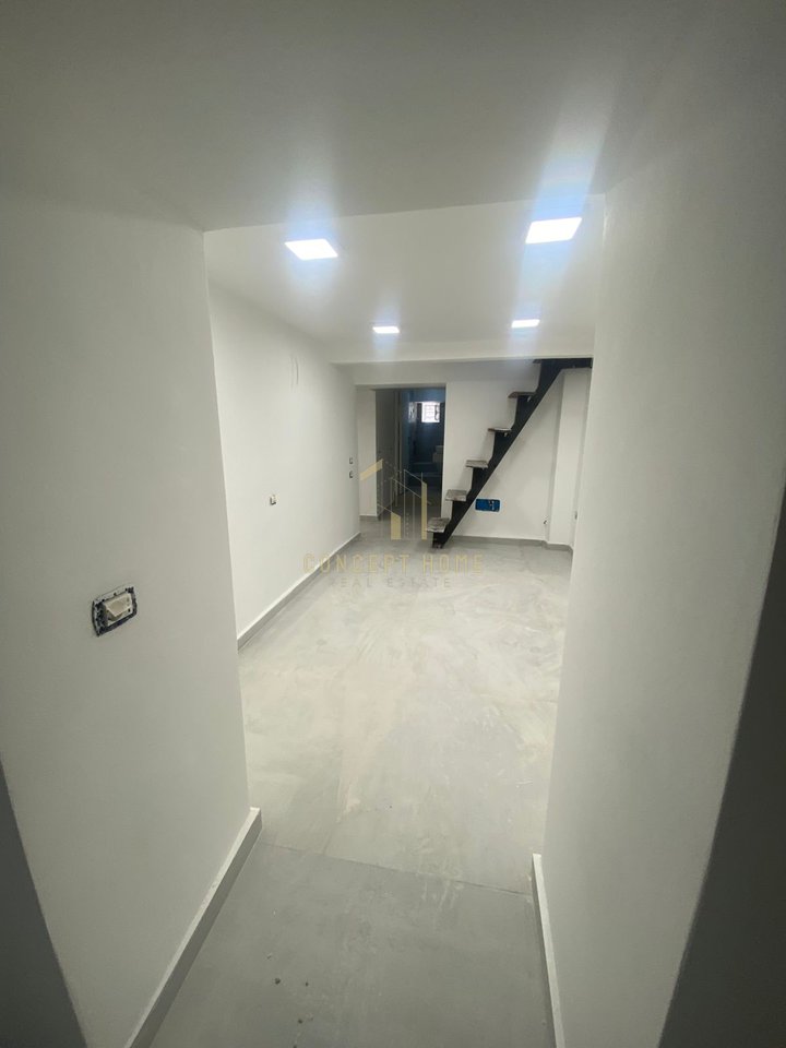 Shop For Rent on Durrës Street, Tirana - 5000€ | 150 m²