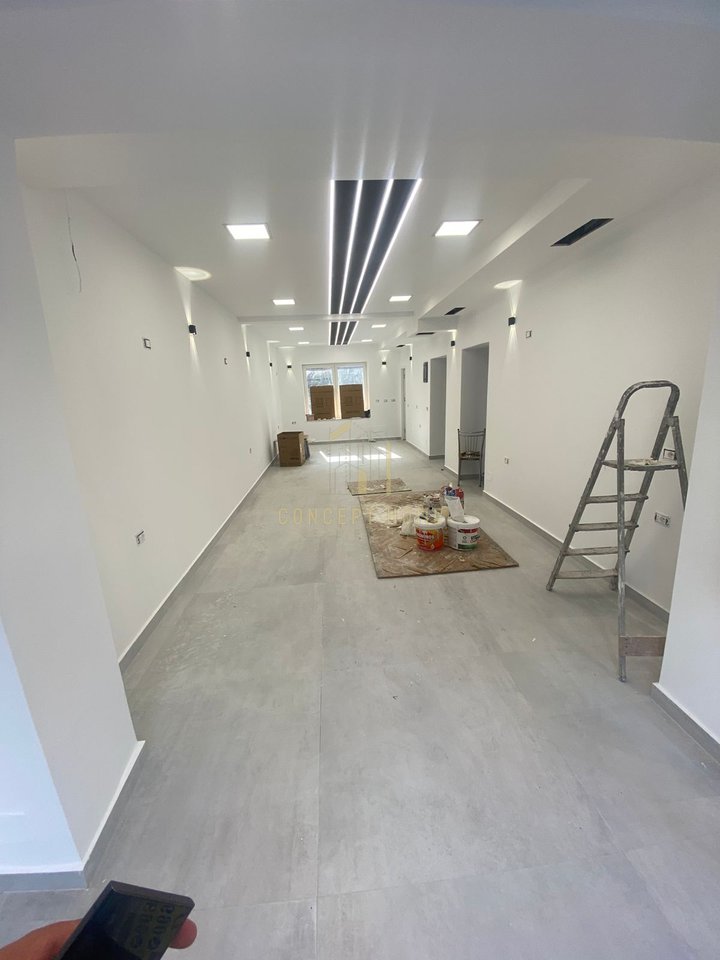Shop For Rent on Durrës Street, Tirana - 5000€ | 150 m²