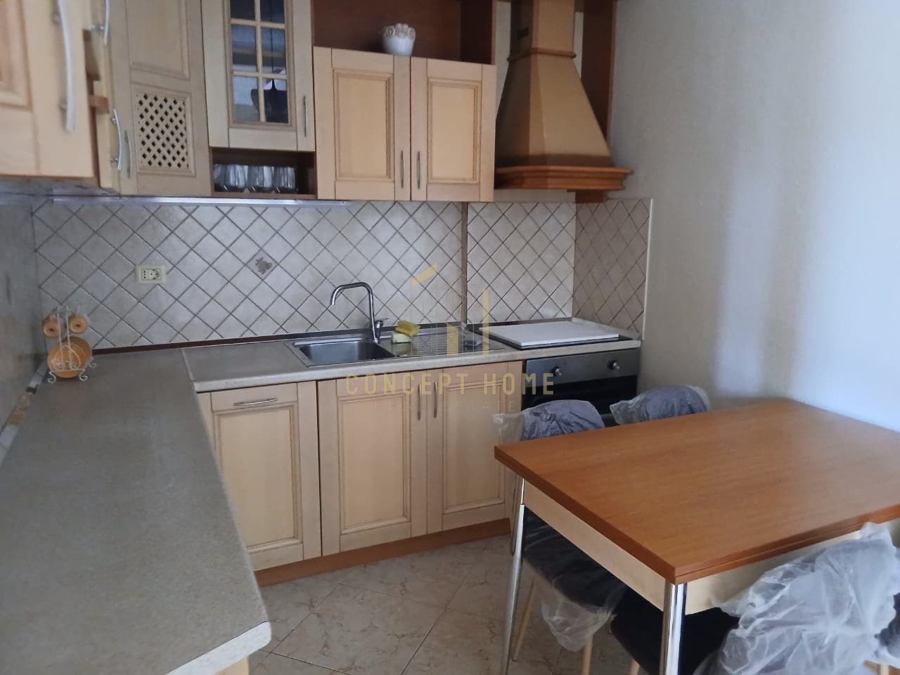 Apartament 2+1 Me Qira në Rruga e Kosovarëve, Tirana - 850€ | 92 m²