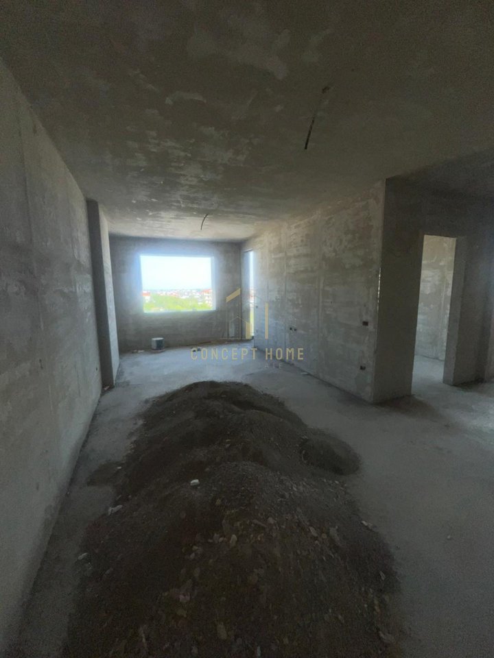 Shitet apartament 3+1+2 ne Kamez