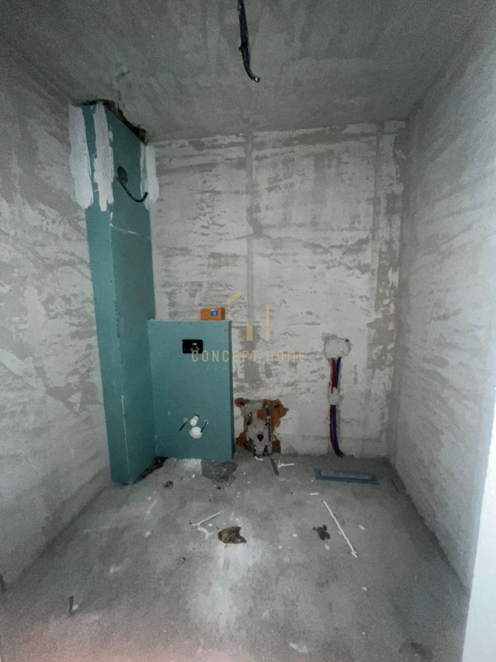 Shitet apartament 3+1+2 ne Kamez