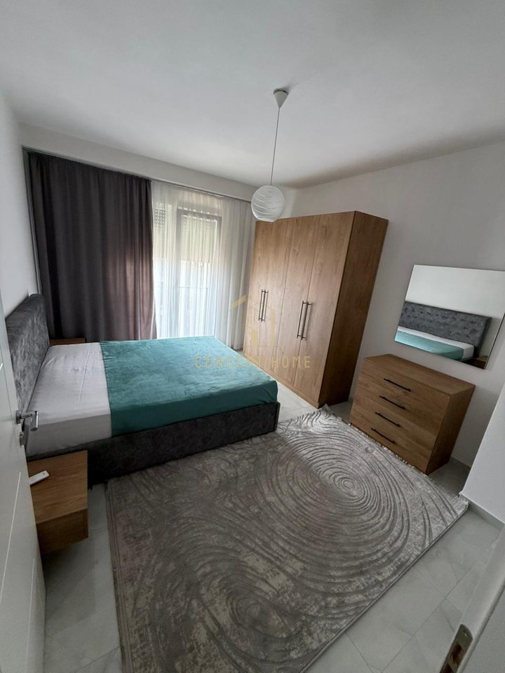 Affittasi appartamento 2+1+2 ad Astir