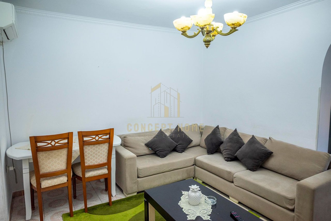 Jepet me qera apartament 2+1 tek Pazari i Ri