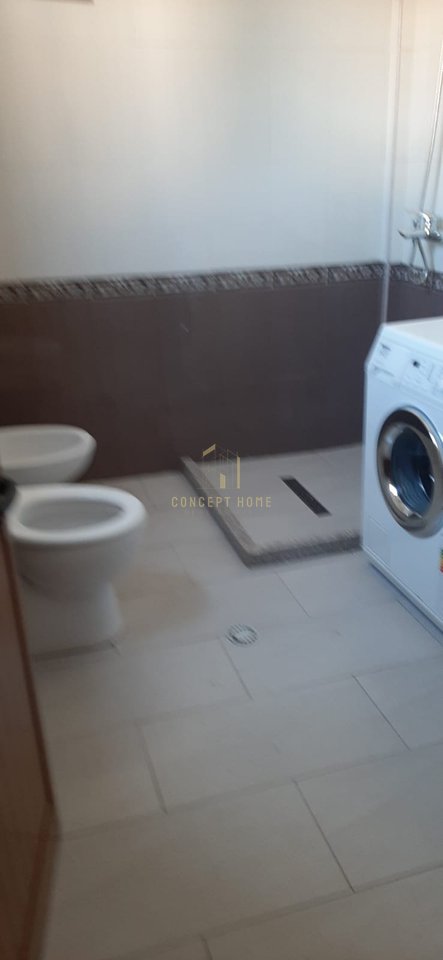 Jepet me qera Apartament 1+1  tek 5 Maji
