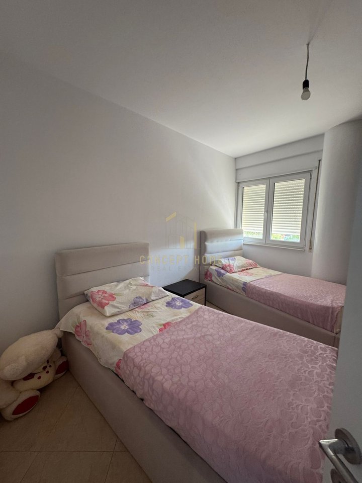 Appartamento 2+1+2 in affitto ad Astir.