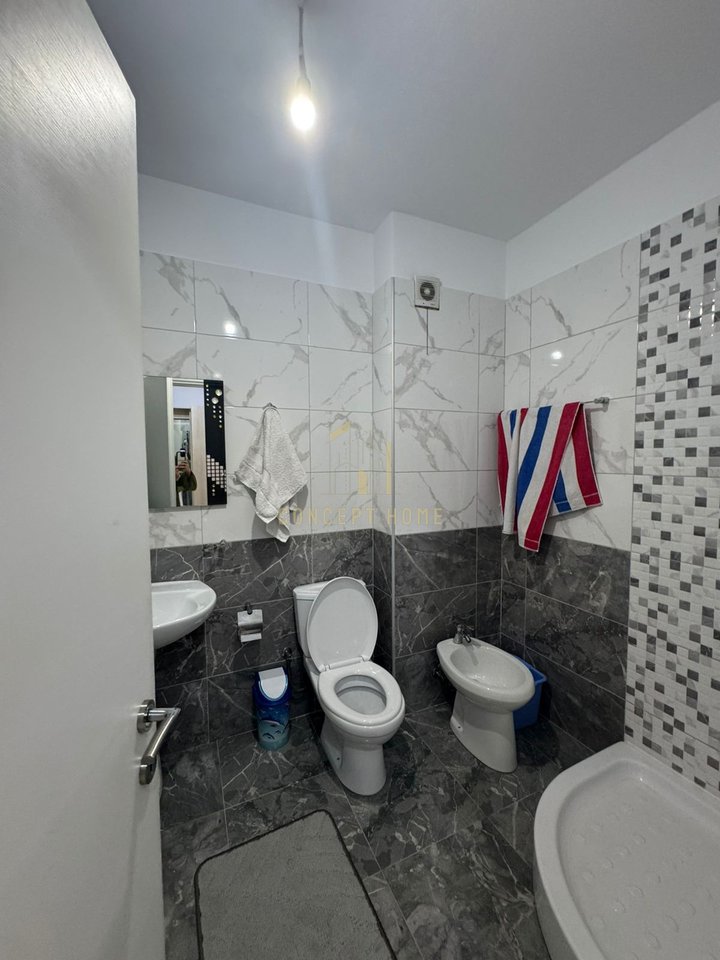 Appartamento 2+1+2 in affitto ad Astir.