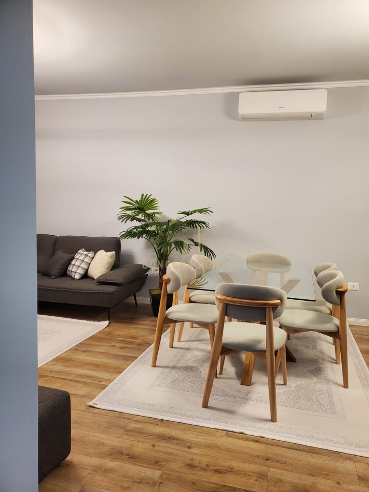 Jepet me qera apartment 2+1+2 tek Liqeni i thate