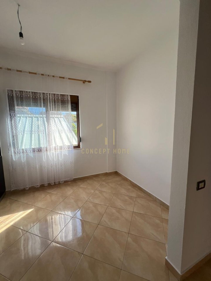 Jepet me qera Apartament 1+1  tek 5 Maji