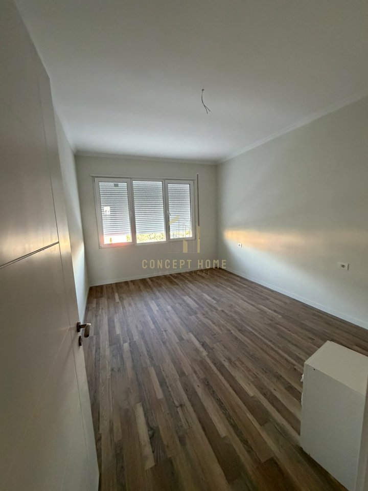 Apartment 1+1 for rent in Kamez