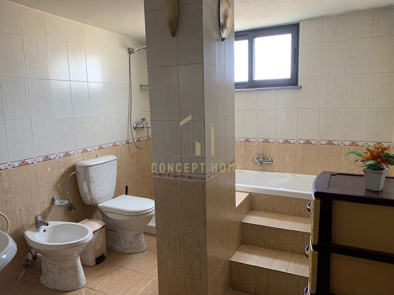 Affittasi appartamento 2+1+2 presso Kodra e priftit