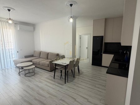 Apartment 2+1 for rent in Kamez
