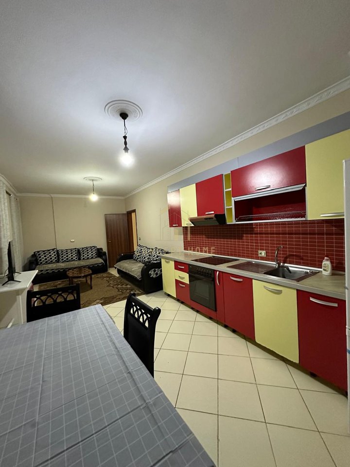 Affittasi appartamento 2+1 ad Astir