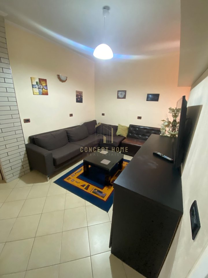 Appartamento 1+1 in Affitto in Via 5 Maji, Tirana - 450€ | 55 m²