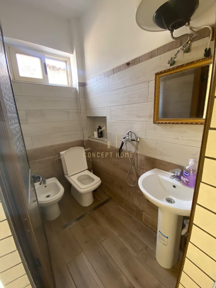 Appartamento 1+1 in Affitto in Via 5 Maji, Tirana - 450€ | 55 m²