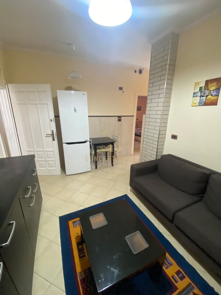 Appartamento 1+1 in Affitto in Via 5 Maji, Tirana - 450€ | 55 m²