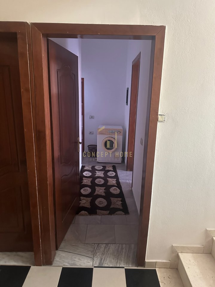 Jepet me qera Garsoniere tek Siri Kodra