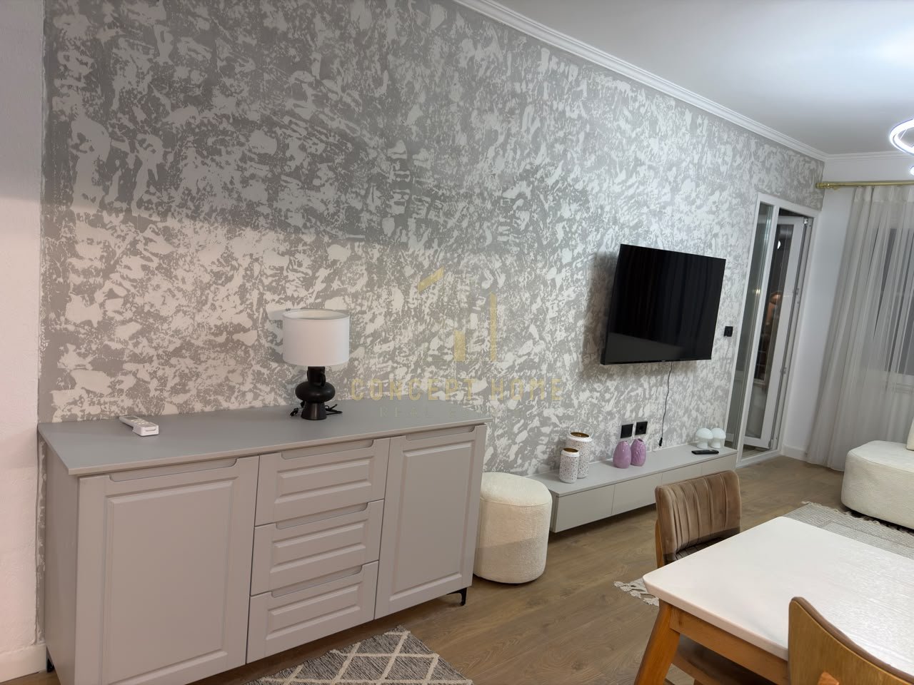 Jepet me qera apartament 1+1 ne Astir