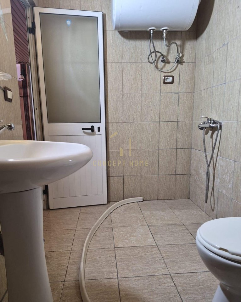 Casa privata in affitto/papafingo 2+1 a Rrethi i shkozes