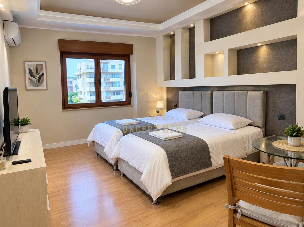 2 Apartments for rent in the Center