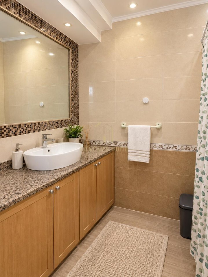 2 Apartments for rent in the Center