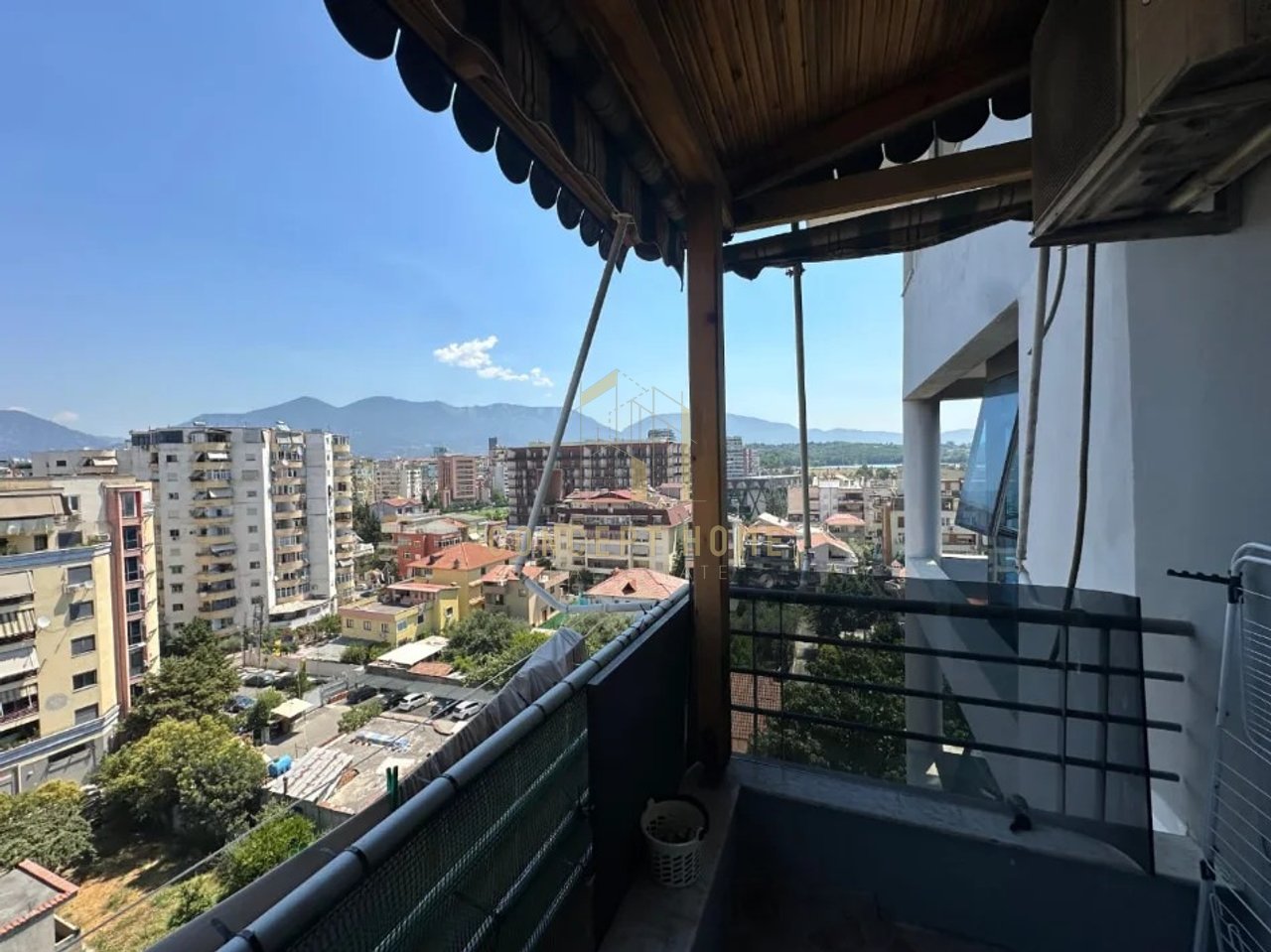 Jepet me qera apartament 2+1+2.