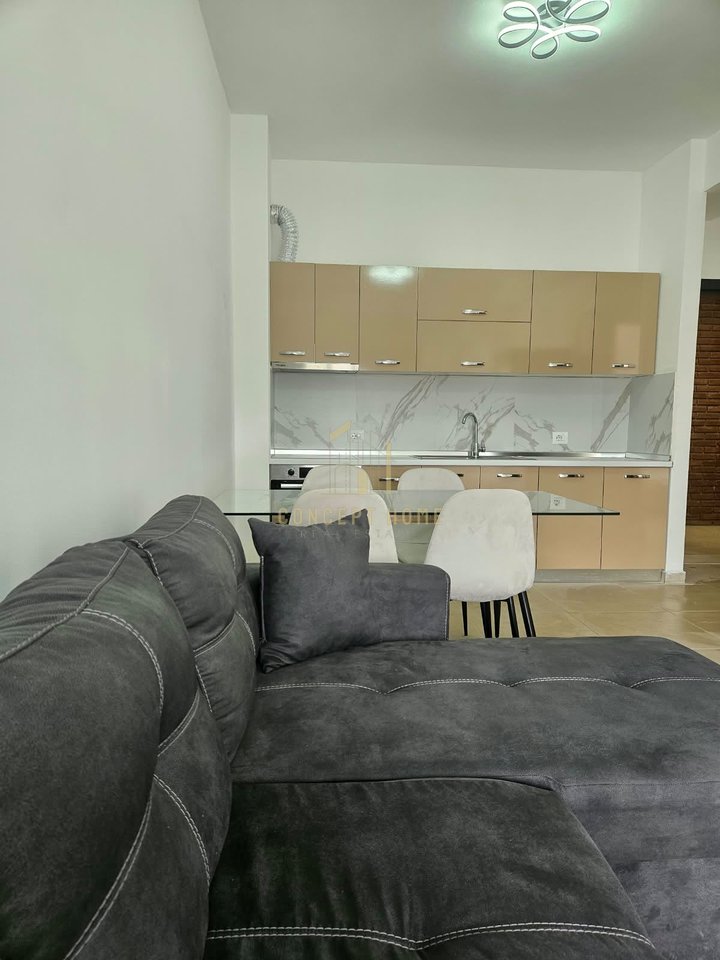 Jepet me qera apartament 1+1 ne Yzberisht