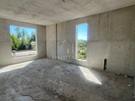Shitet Apartament 2+1 ne Kamez