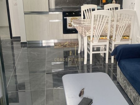 Affittasi appartamento 1+1 a 5 Maj