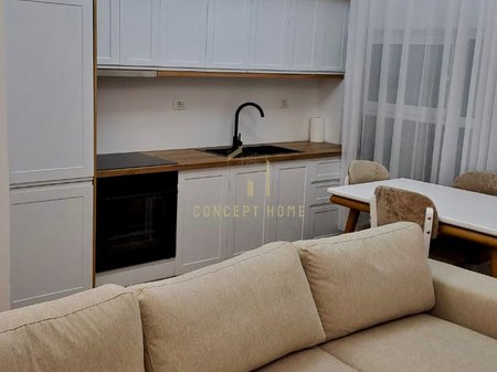 Jepet me qera Apartament 2+1 ne Ali Dem
