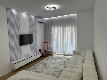 Jepet me qera apartament 1+1 ne Laprake