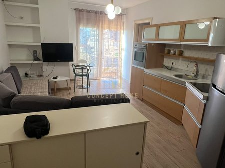 Affittasi appartamento 1+1 nel Comune di Parigi