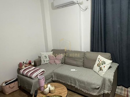 Jepet me qera apartament 1+1 ne Selite
