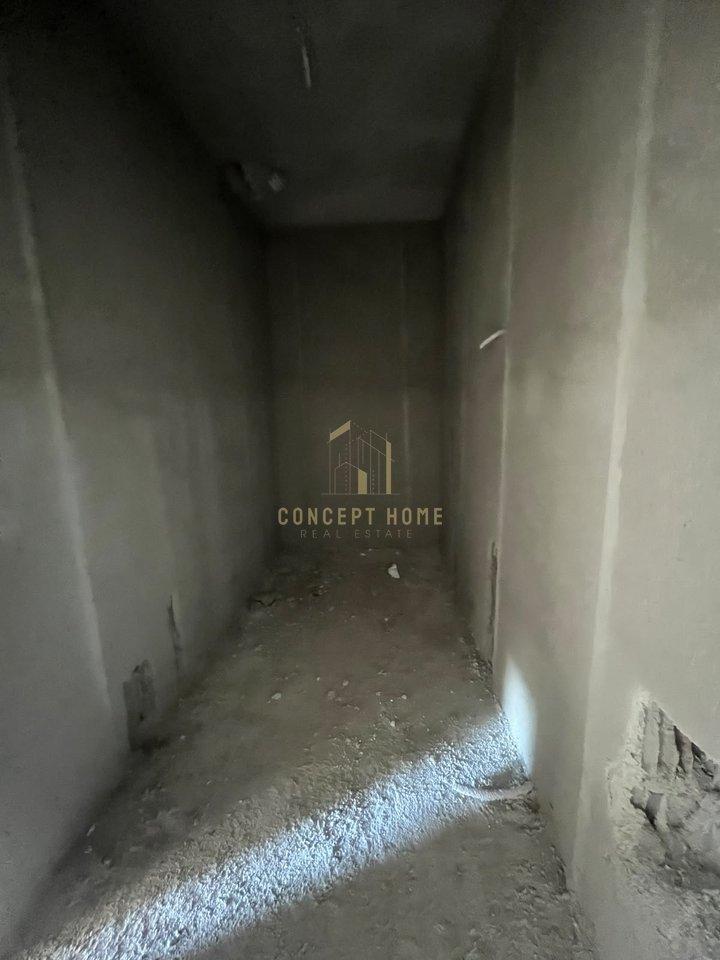 Shitet Apartament 2+1 ne Kamez