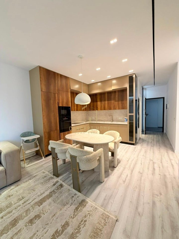 Apartment 2+1 for rent at Rruga e Dibres