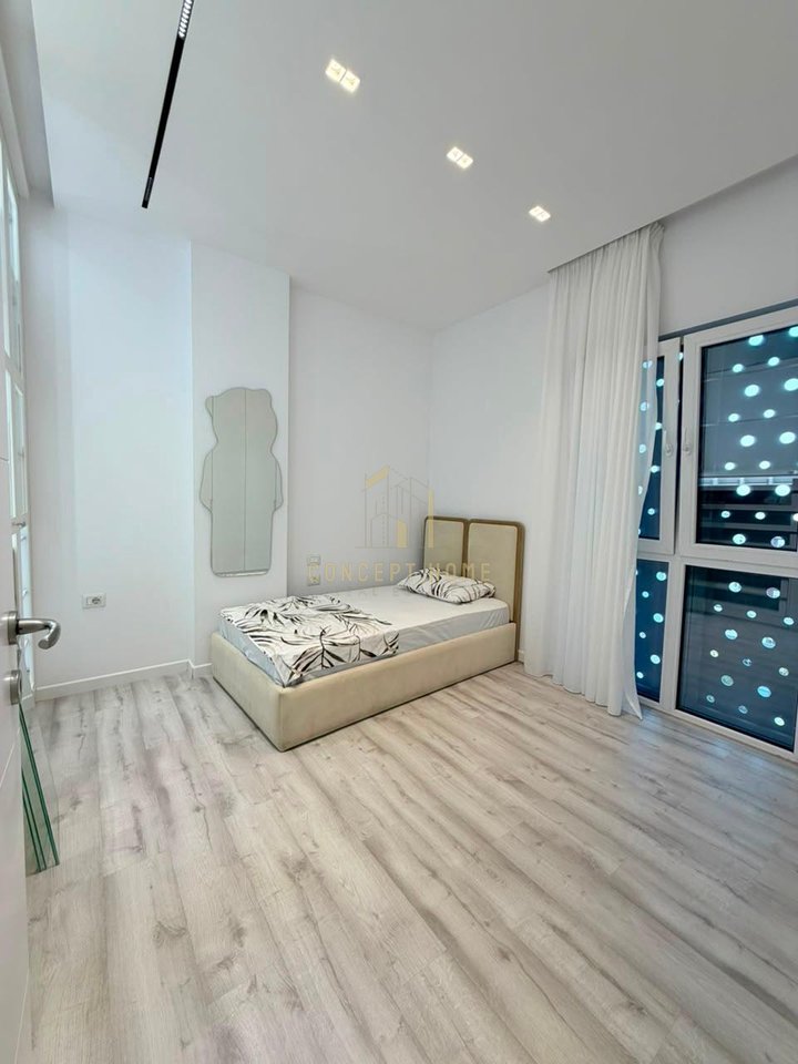 Apartment 2+1 for rent at Rruga e Dibres