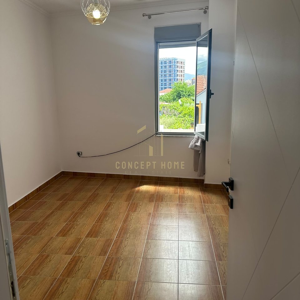 Jepet me qera Apartament 3+1+2 ne Brryl