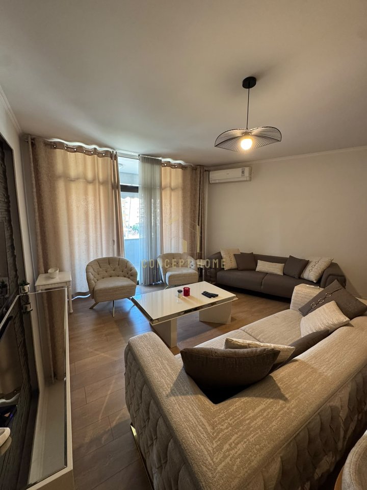 Appartamento 2+1+2 in affitto Astir