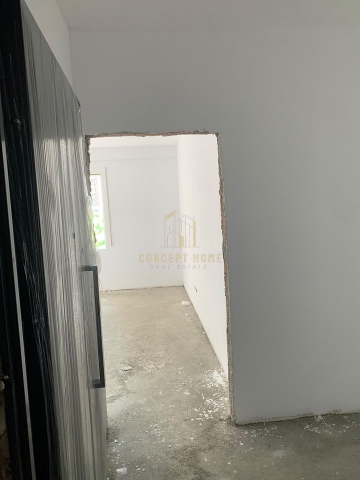 Shitet apartament 2+1+2 ne Paskuqan