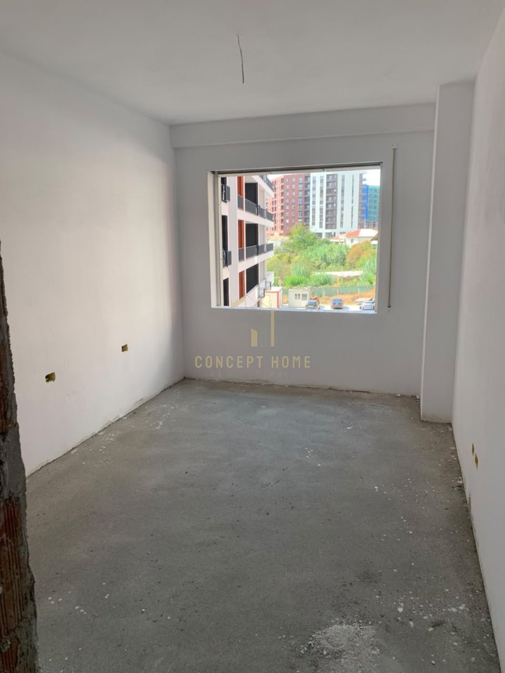 Shitet apartament 2+1+2 ne Paskuqan