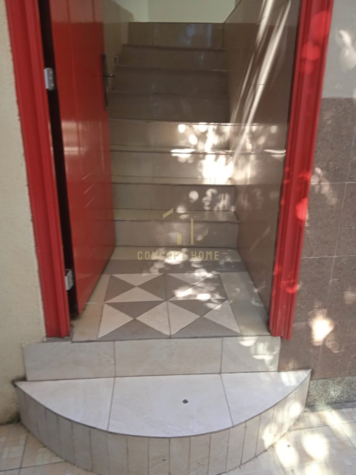 Business premises for rent at Durresit Street