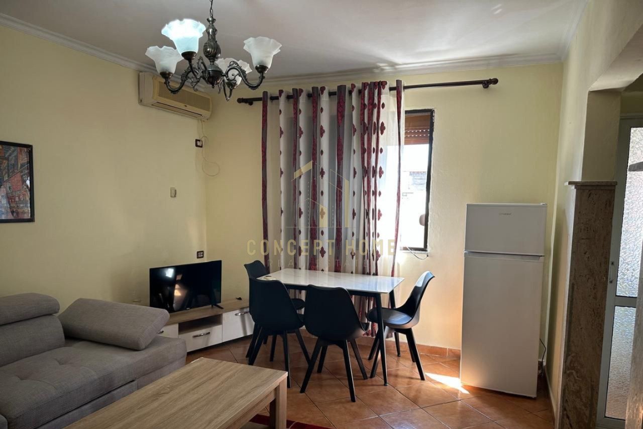 Stato Appartamento 1+1 a Laprak/Prezzo:115.000 Lek
