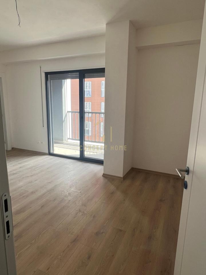 Office space for rent at Bulevardi i Ri