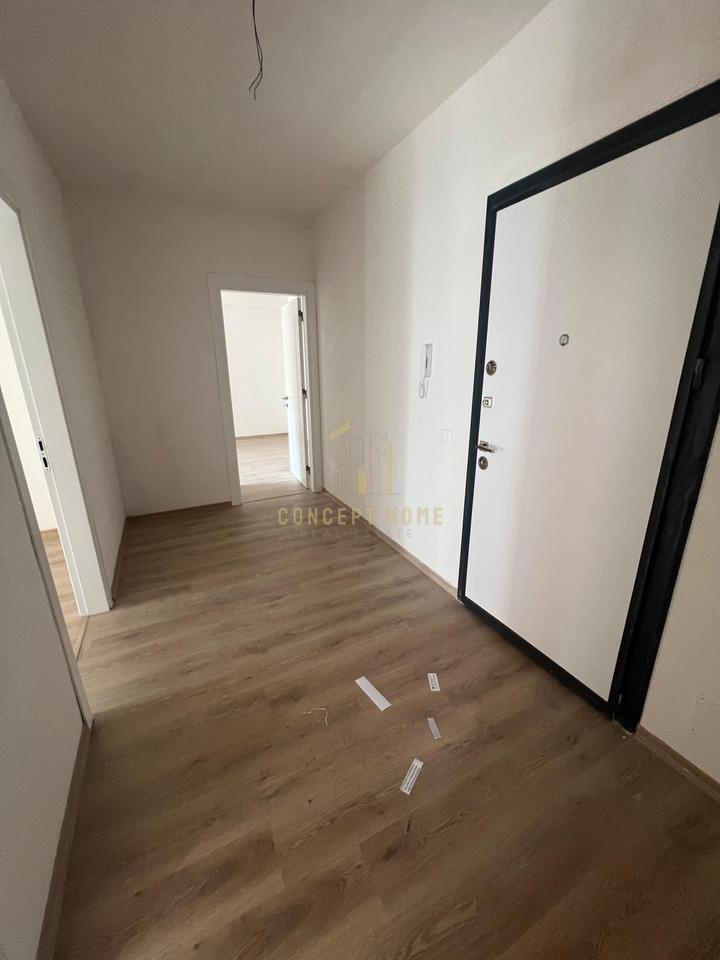 Office space for rent at Bulevardi i Ri