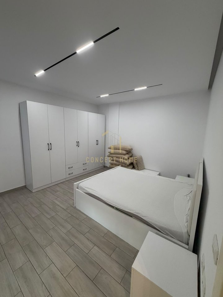 Apartament 1+1 Me Qira në Bulevardin Zogu i Parë, Tiranë - 800€ | 1+1