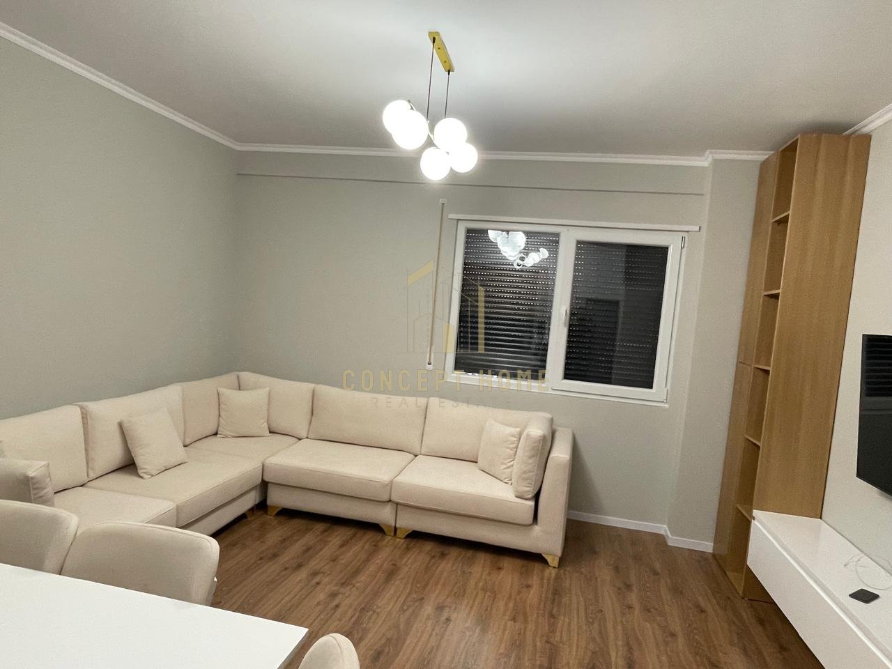 Apartment 1+1 for sale in Kamez