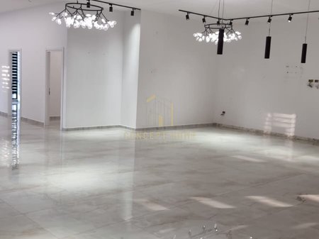 Business Premises For Rent on Rruga e Dibrës, Tirana - 2550€ | 227 m²