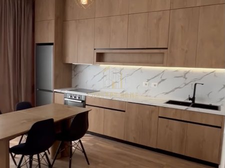 Jepet me qera apartament 1+1 tek Siri Kodra